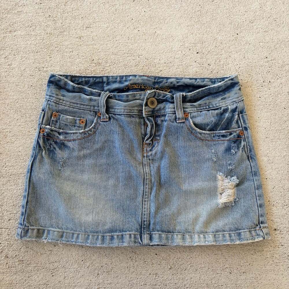 Y2K American Eagle Outfitters Vintage Distressed Denim Mini Skirt Size 2